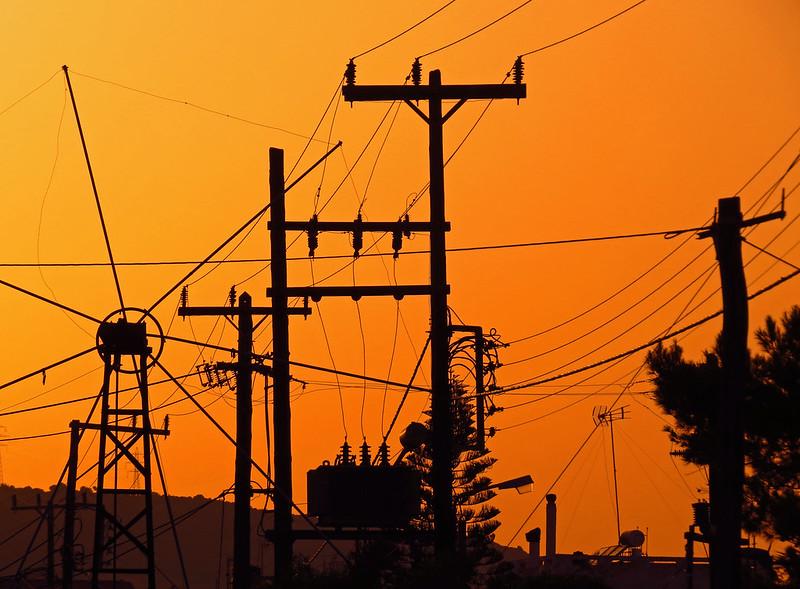 Photo (cc) Communication Lines - Flickr user Andrei Zverev